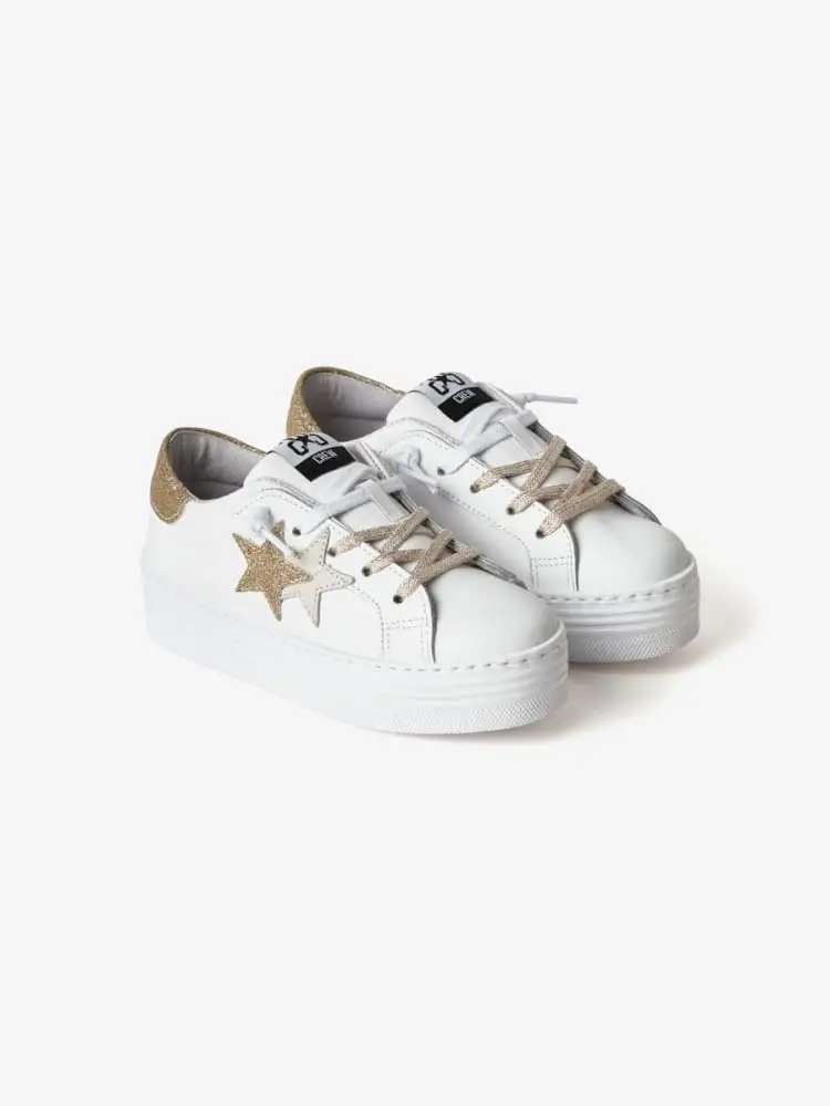 scarpe bianche donna dettagli oro miniatura 2