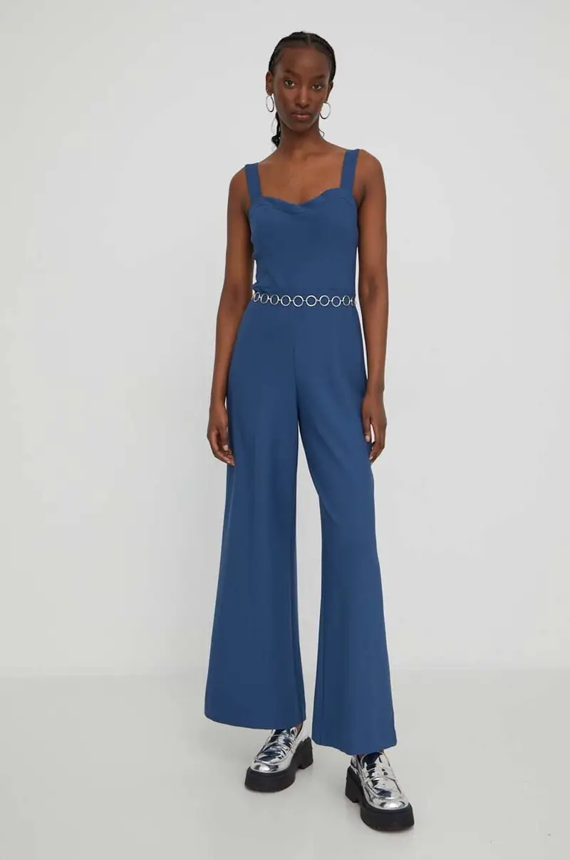 tuta elegante colore blu navy