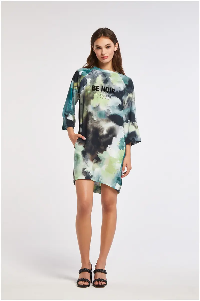 abito corto in tessuto fluido stampato e pailettes camouflage multiverde