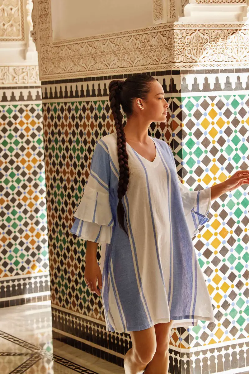 ABITO IN LINO CON BALZE DIANA | Colore: Light Blu | Taglia: L