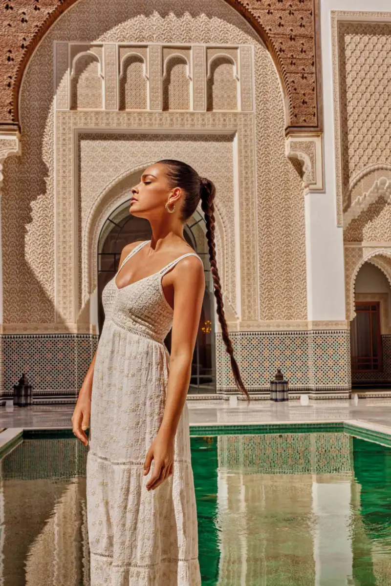 ABITO LUNGO CON PIZZI LIA | Colore: Bianco | Taglia: M