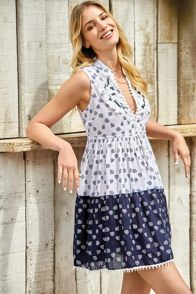 ABITO SMANICATO PERLINE | Colore: Bianco | Taglia: L