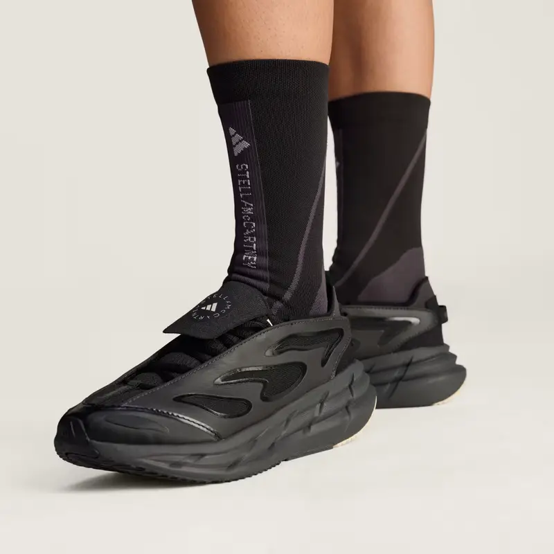 By Stella McCartney Adistar Core Black miniatura 2