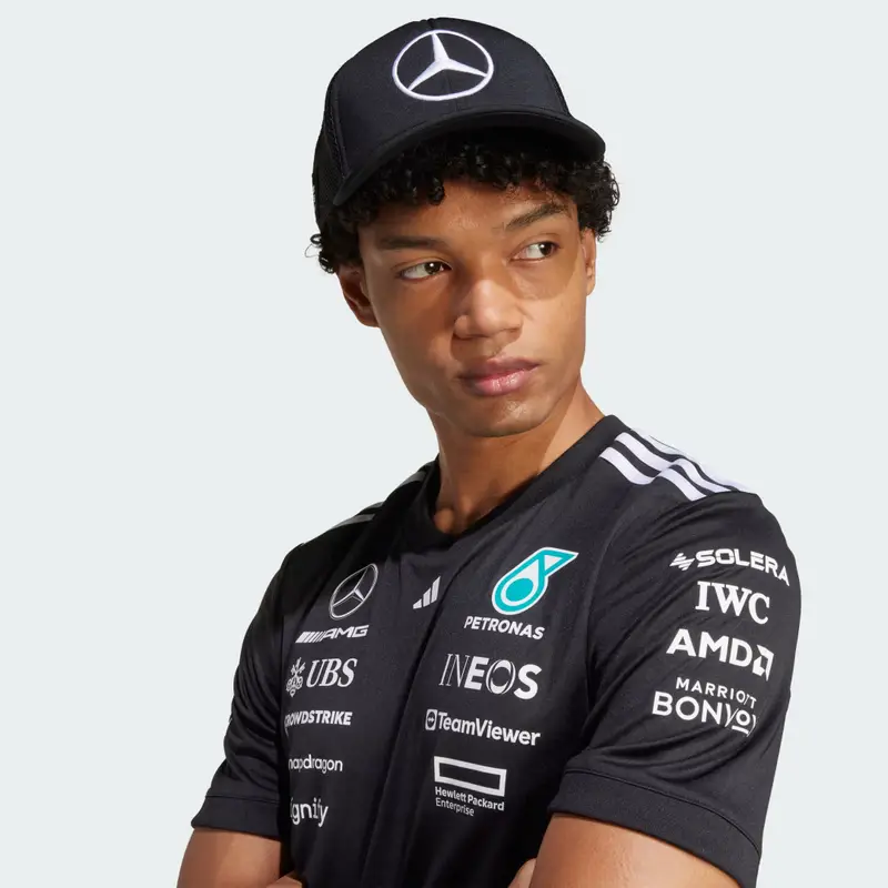Cappellino Mercedes - AMG Petronas Formula One Team Snapback Star Trucker Black