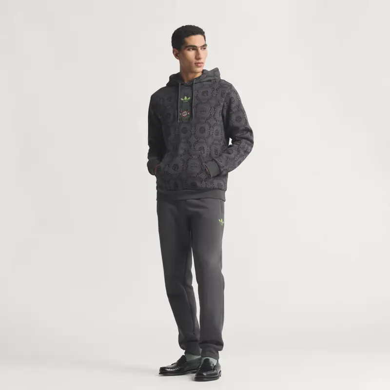 Felpa con cappuccio Wiesn FC Bayern Monaco Utility Black miniatura 3