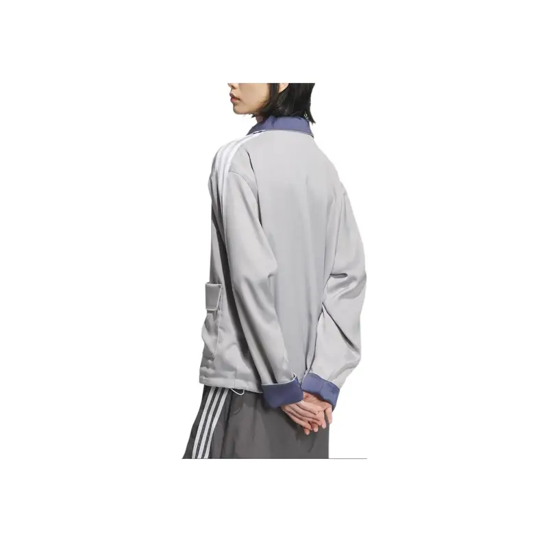 Giacca Adidas Originals CN TT Satin Stile Cinese con Bottoni Logo del Marchio Retro Sportiva Collo Alto Ricamata a Righe Casual Maniche Lunghe JV9256 XL miniatura 4