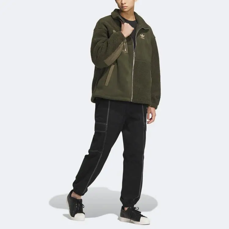 Giacca Bomber Adidas Originals Trifoglio Montone Sintetico Uomo Capispalla Verde Cargo Cielo Notturno HY7286 XXL miniatura 2