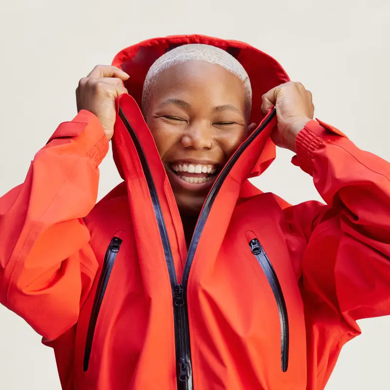 Giacca impermeabile adidas by Stella McCartney TrueNature Short Active Red miniatura 3