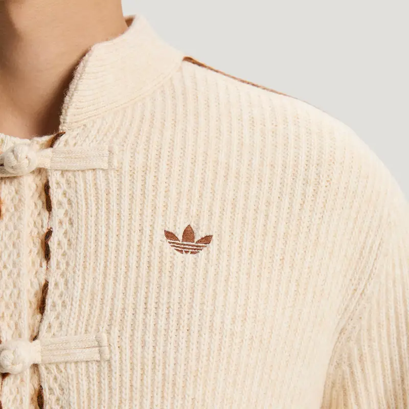 Giacca in maglia Adidas Originals Capodanno FW25 CNY Nuovo Stile Cinese Casual Maglia Sportiva Ampia Maniche Lunghe Giacca Unisex KR5065 S miniatura 3