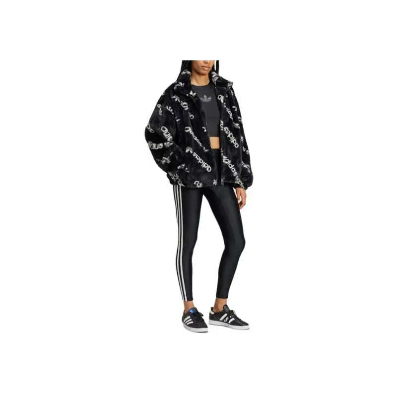 Giacca Sportiva Comoda e Ampia con Stampa All-Over in Pelliccia e Lettera Tonalità su Tonalità Adidas Originals Donna Giacca Nera IW5920 XS miniatura 2
