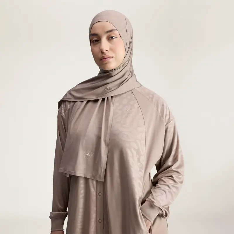 Hijab adidas by Stella McCartney with Undercap Chalky Brown