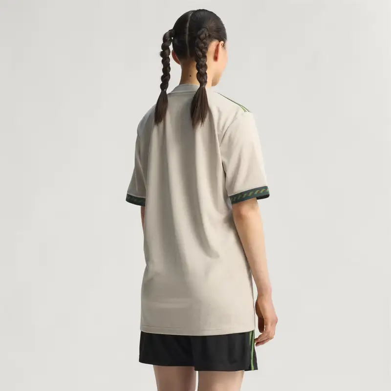 Maglia Wiesn 25/26 Bayern Monaco Beige miniatura 2