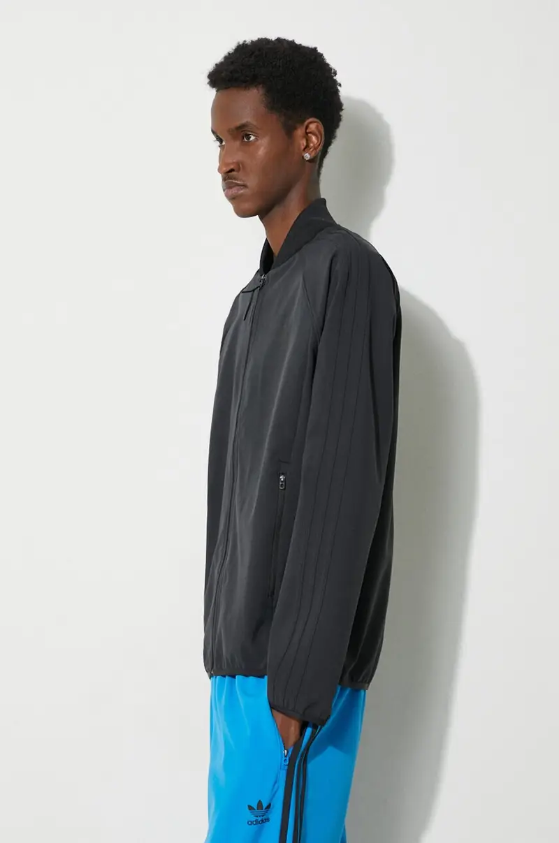 felpa uomo colore nero con applicazione IM9883