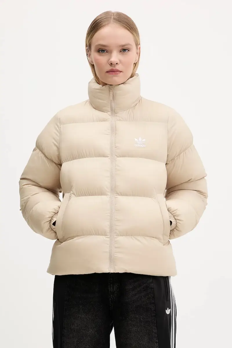 giacca Short Puffer colore beige JX2947