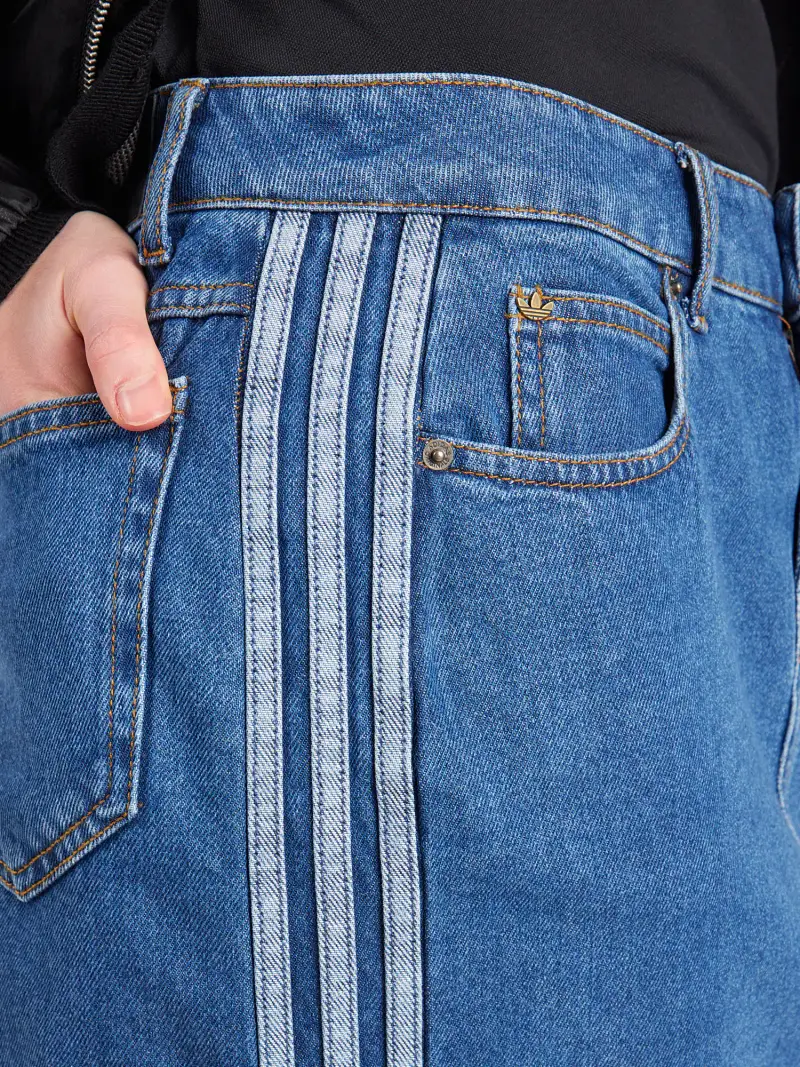 Gonna blu miniatura 2