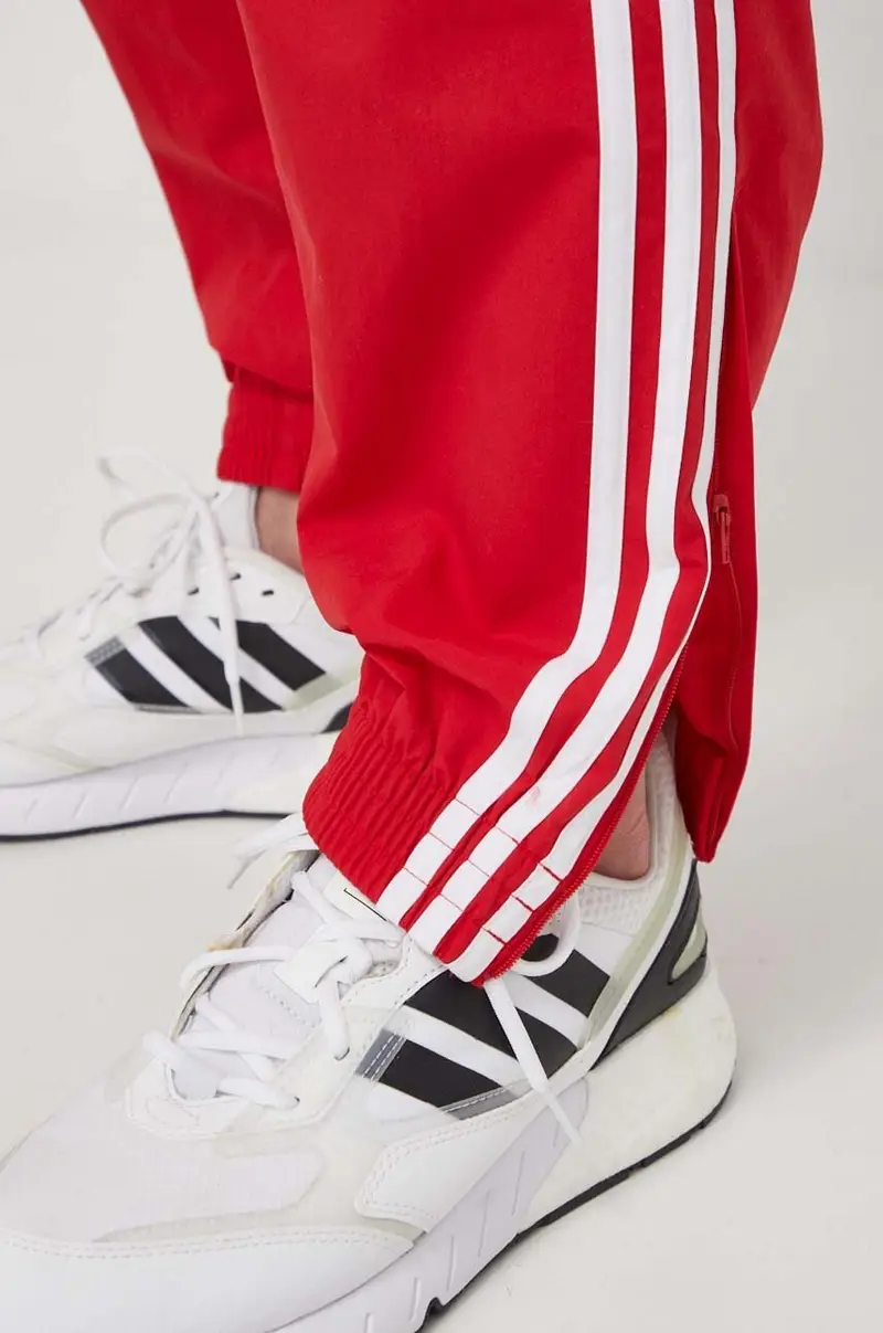 joggers Adicolor Woven Firebird Track Top colore rosso con applicazione IT2498 miniatura 5