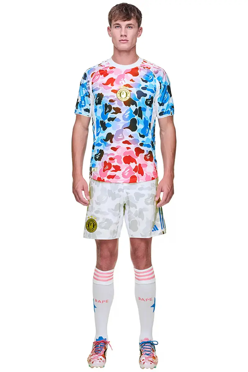 pantaloncini BAPE FB SHORTS uomo colore bianco KB2205