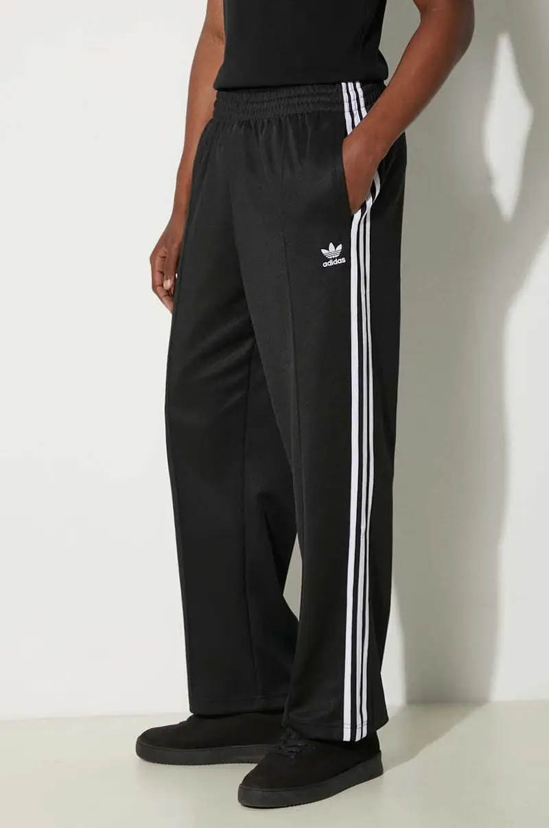 pantaloni Adicolor Baggy Fit Firebird Pant uomo colore nero IZ4801