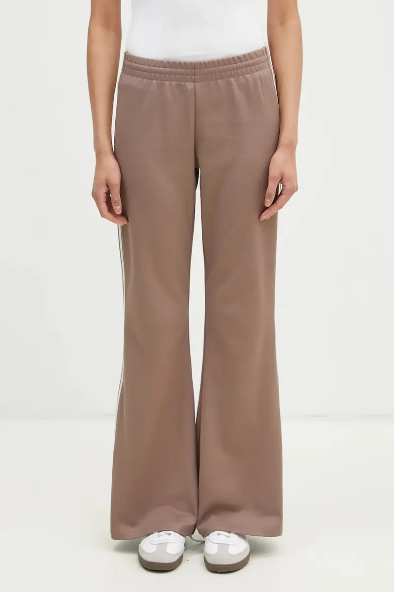 pantaloni della tuta 3- Stripes Flared colore marrone con applicazione JC5784