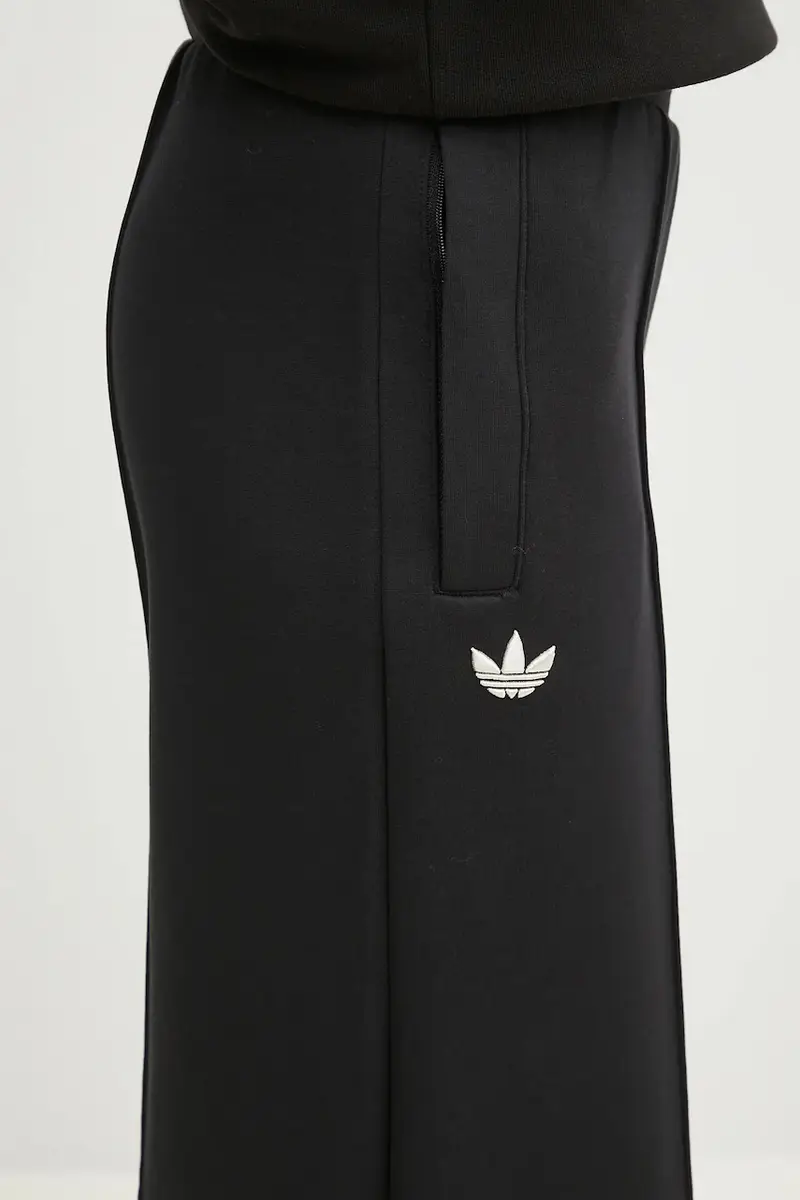 pantaloni della tuta Neuclassics colore nero con applicazione JI8516 miniatura 5