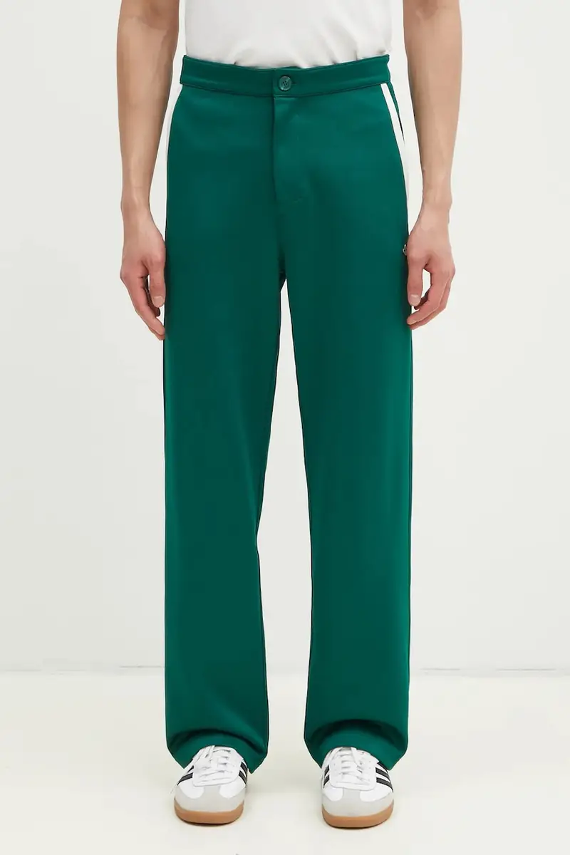 pantaloni della tuta Premium Track Pant colore verde con applicazione JN4472