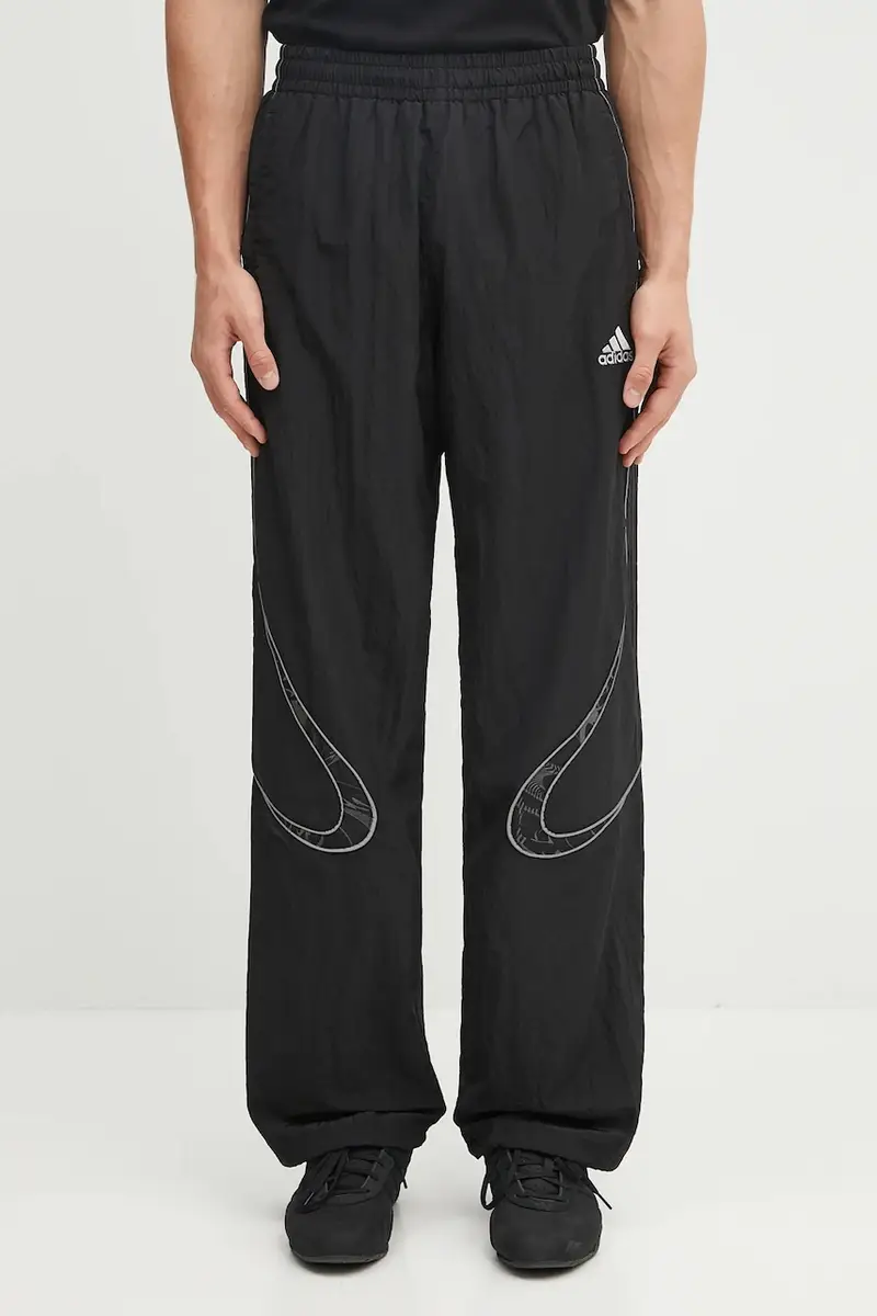 pantaloni tuta Adilenium Tg Tp uomo colore nero con applicazione KF8521