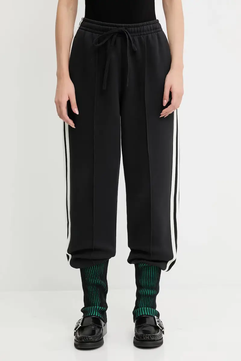 pantaloni tuta Fb Trackpant donna colore nero con applicazione JW7324