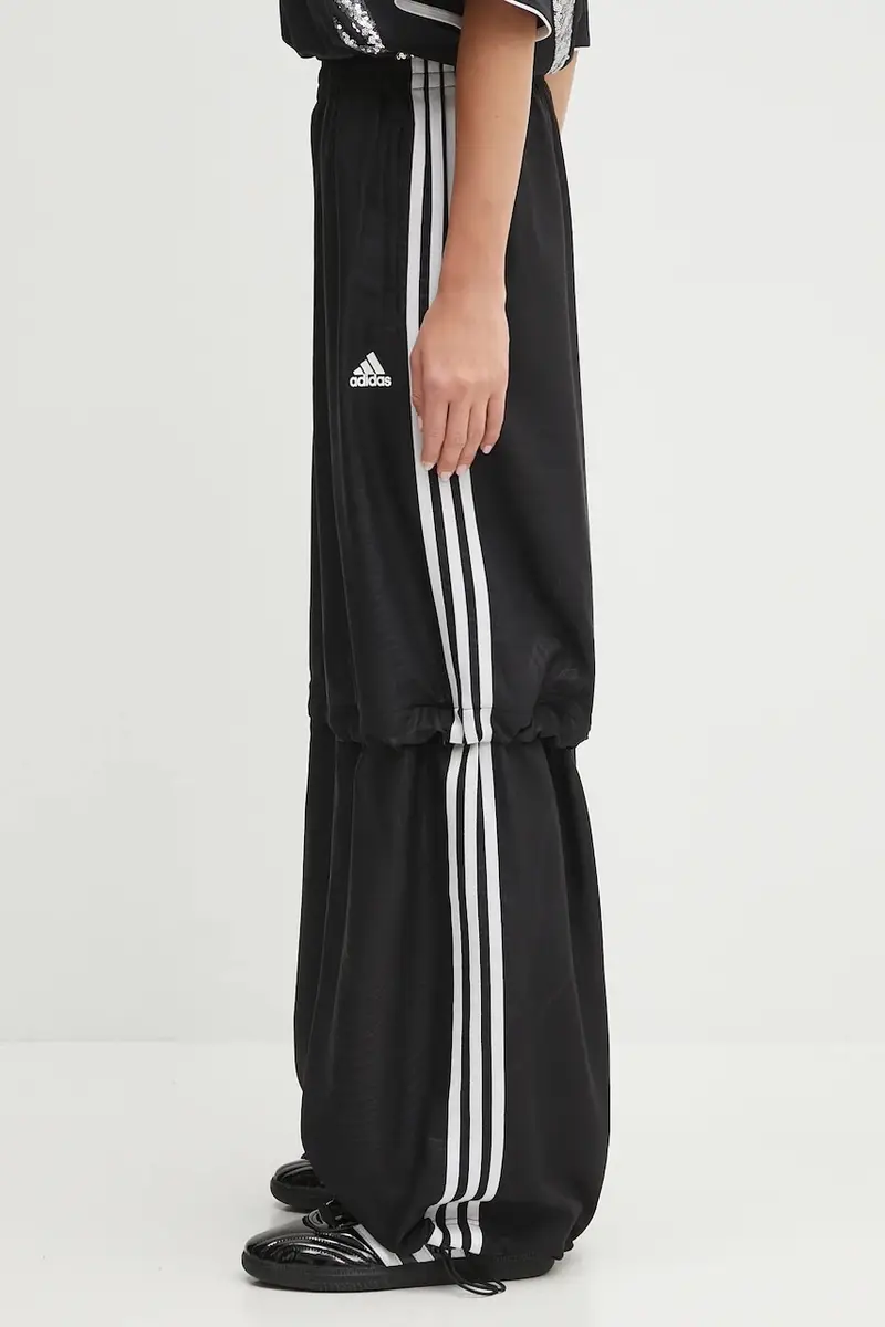 pantaloni tuta Oversized Trackpants donna colore nero con applicazione KE9783