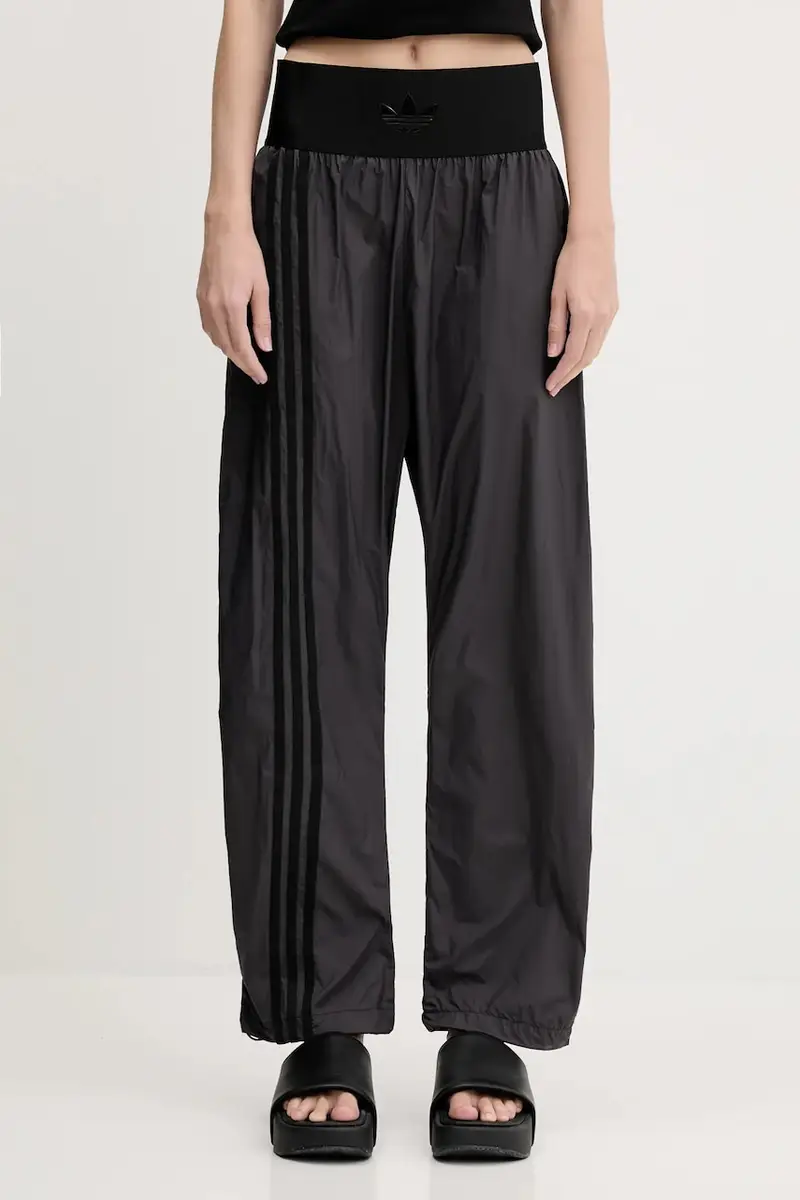 pantaloni tuta Waistband Joggers colore nero con applicazione JJ0920