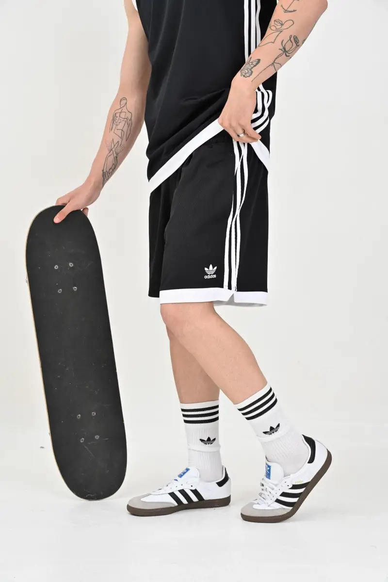 Set da tre paia di calzini Solid Crew bianchi per uomo e donna miniatura 3