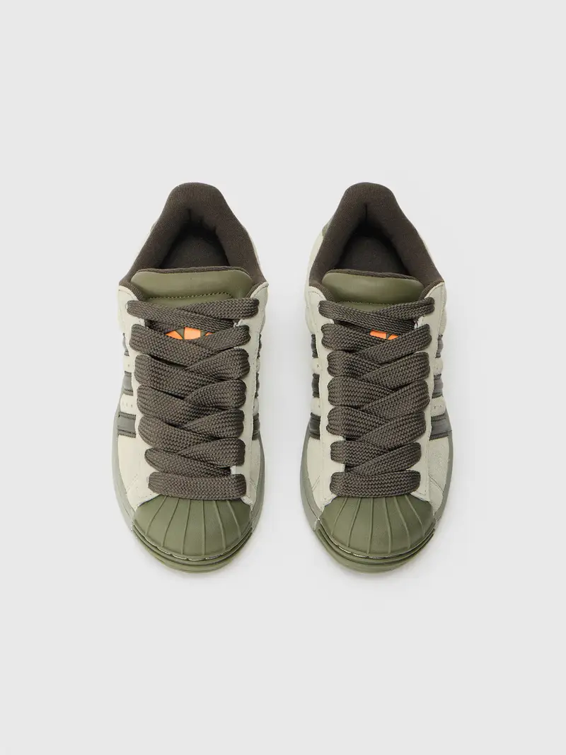 Sneaker bassa SUPERSTAR grigio chiaro / oliva / abete miniatura 3