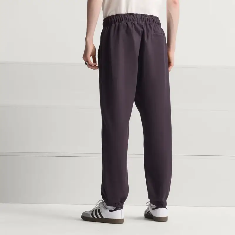 Pantaloni da allenamento FC Bayern Terrace Icons Aurora Black miniatura 2