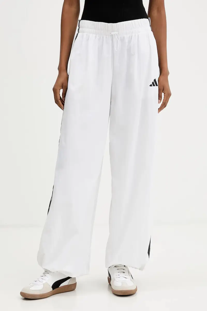 pantaloni della tuta Essentials colore beige con applicazione JE1307