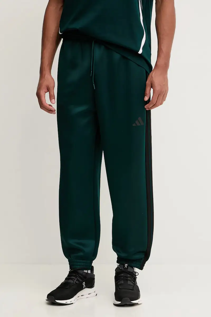 pantaloni tuta Stadium uomo colore verde con applicazione JX5622