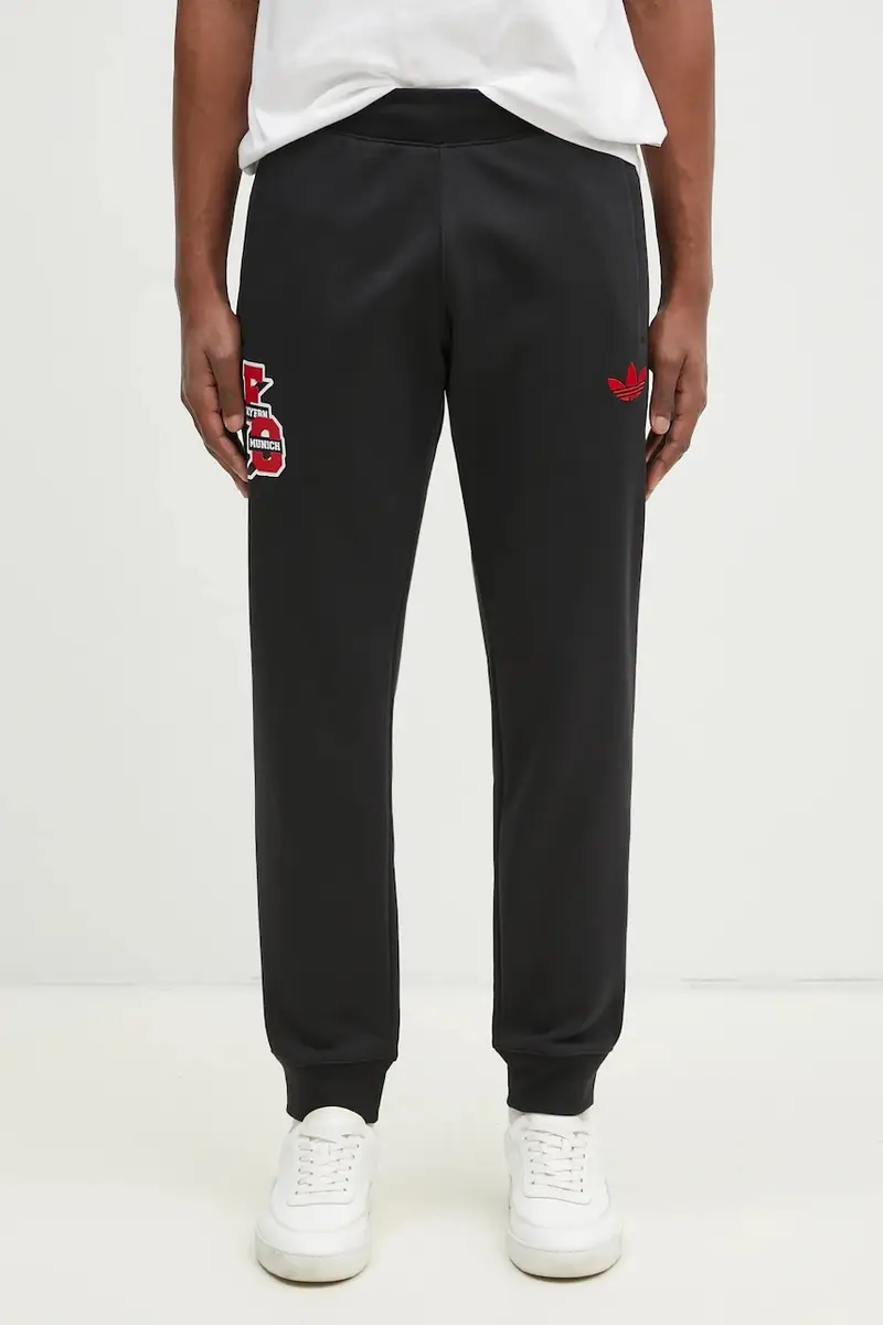 pantaloni della tuta FC Bayern Muenchen VRCT Pant colore nero JM8647