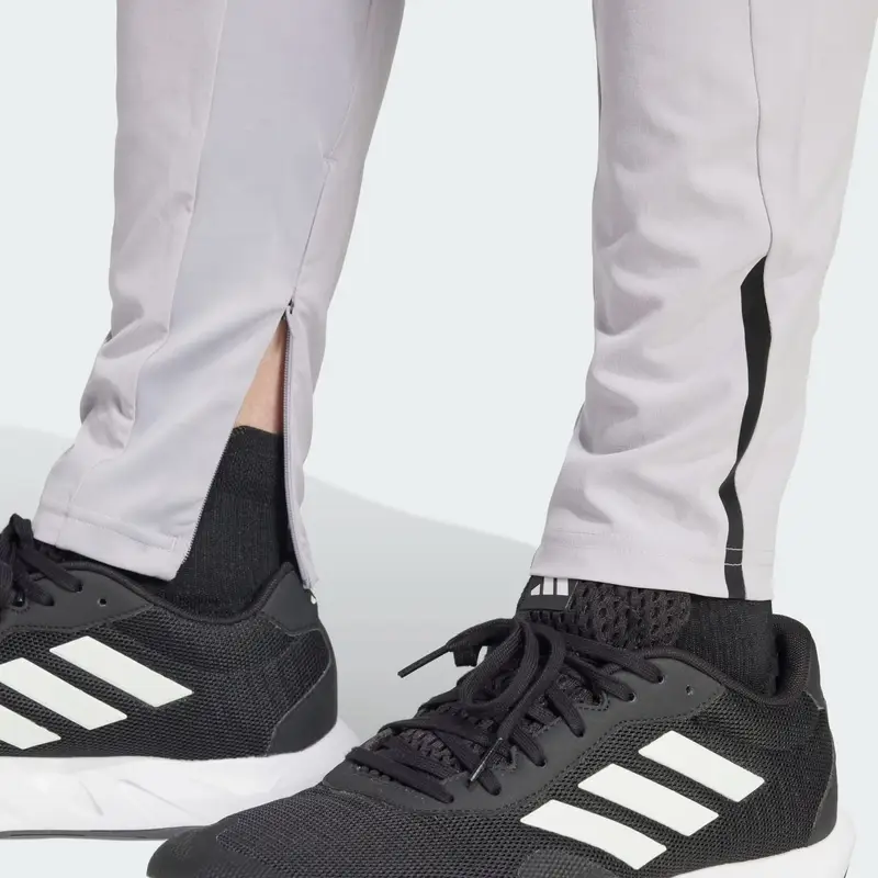 Pantaloni sportivi Designed for Training grigio chiaro miniatura 3