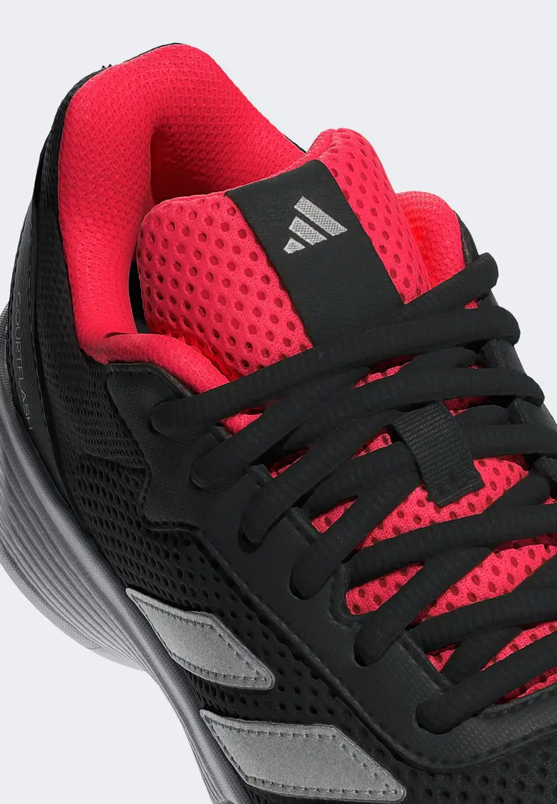 Scarpa sportiva 'Courtflash' nero / bianco miniatura 2