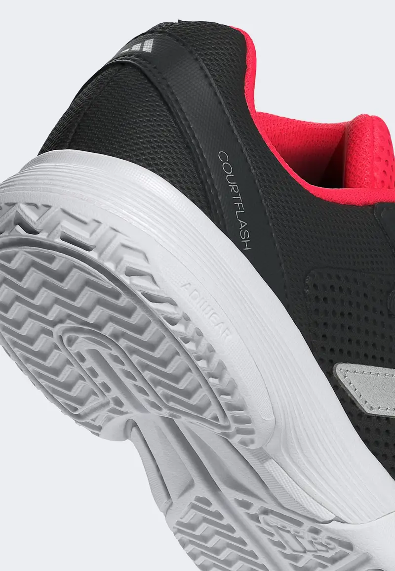 Scarpa sportiva 'Courtflash' nero / bianco miniatura 3