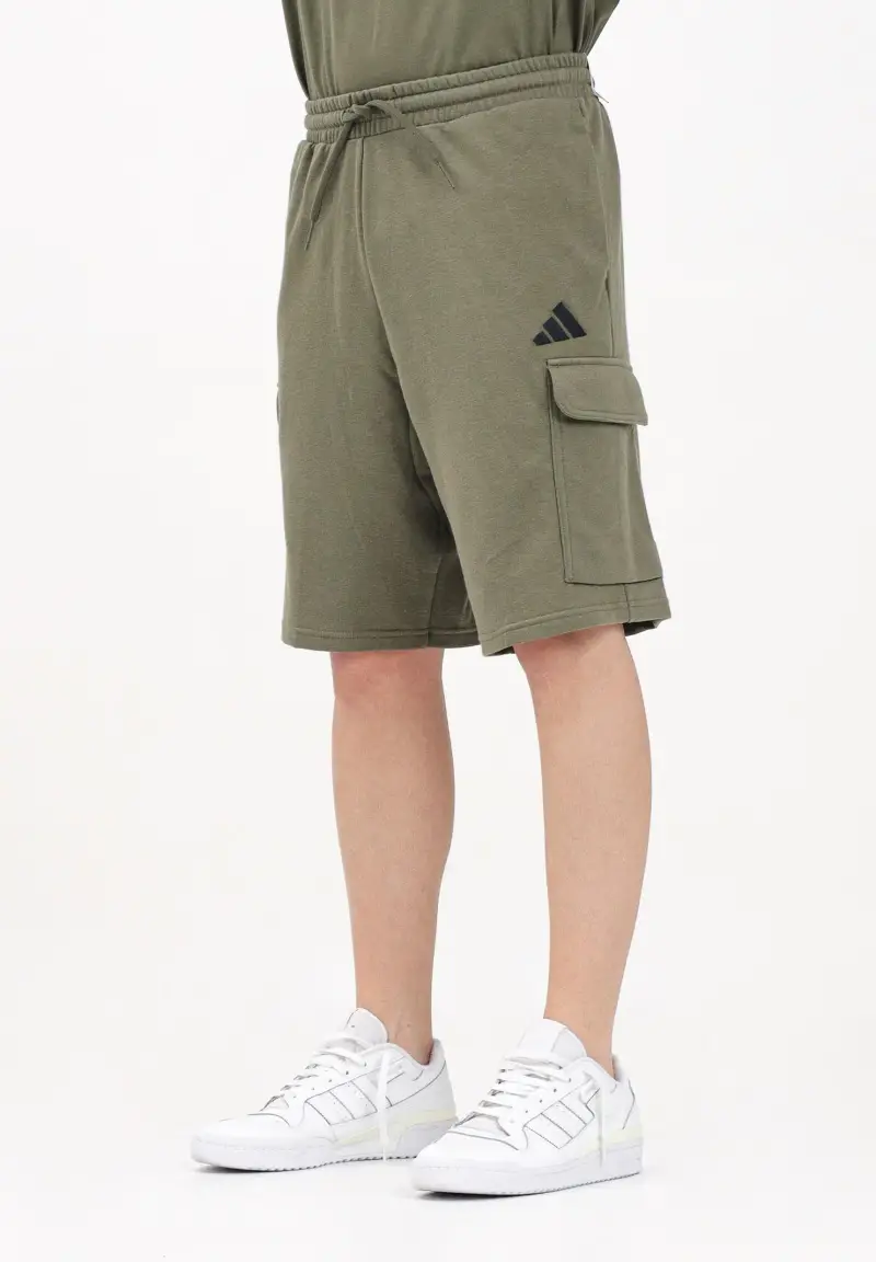 Shorts sportivo Essentials Cargo verde da uomo