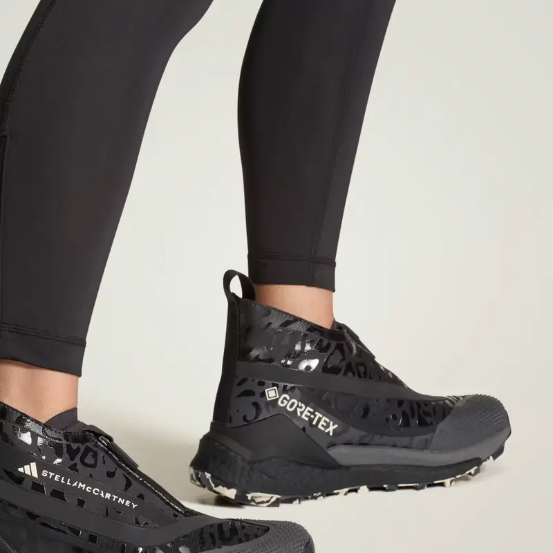 Scarpe adidas by Stella McCartney x Terrex Free Hiker Gore-Tex Core Black