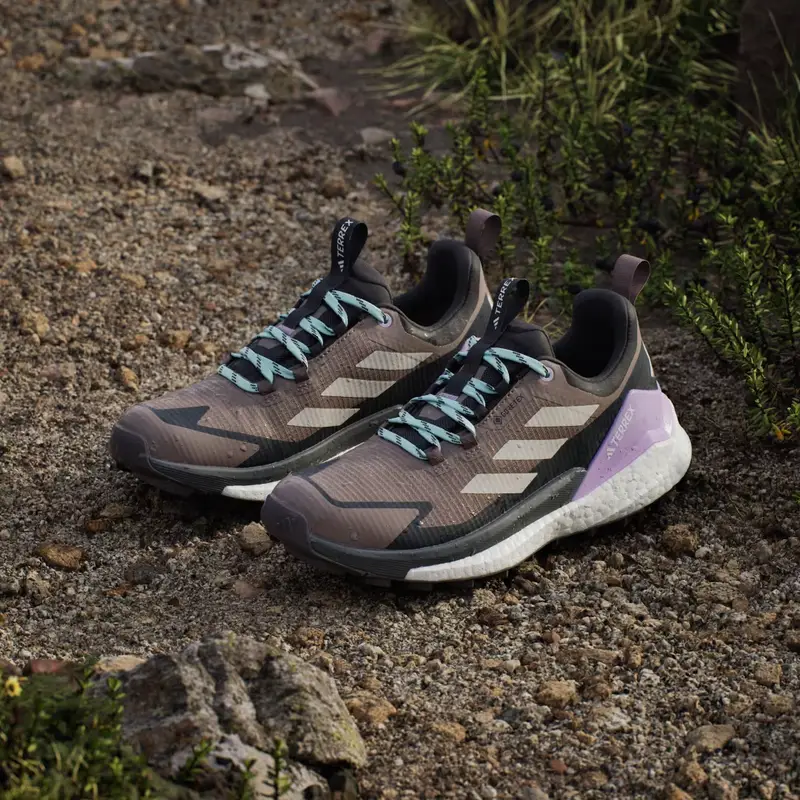 Scarpe da hiking Terrex Free Hiker 2.0 Low Gore-Tex Trace Brown miniatura 4