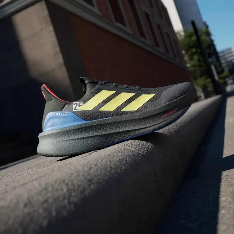 Scarpe da running Ultraboost Light V2 Low Crac Core Black miniatura 2