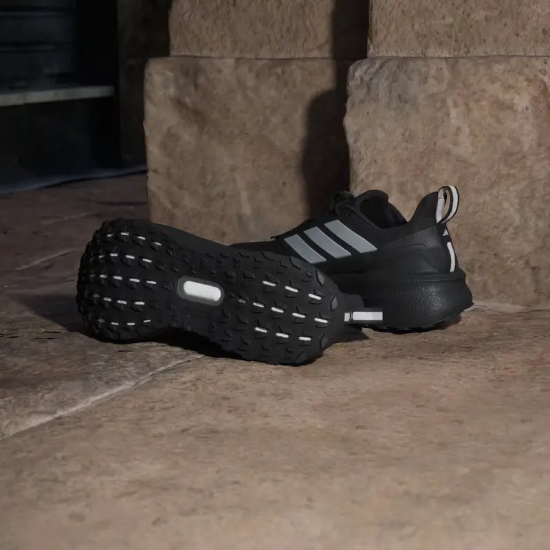 Scarpe Ultraboost 5 TR Core Black miniatura 3