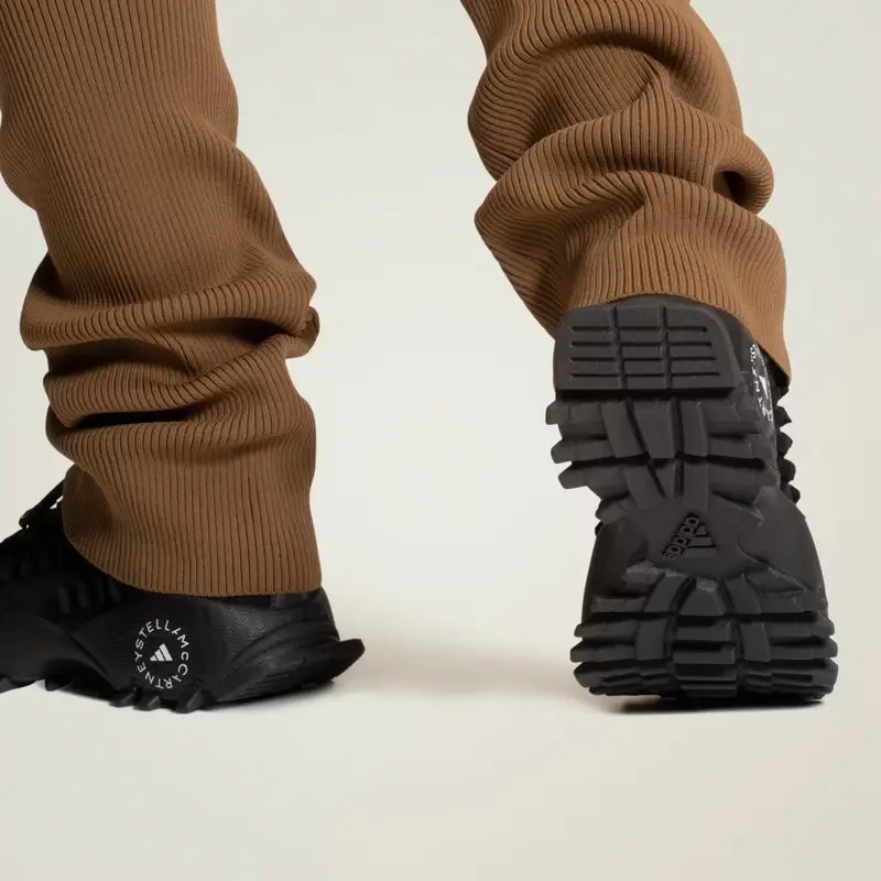 Seeulater 2 adidas by Stella McCartney Core Black miniatura 2