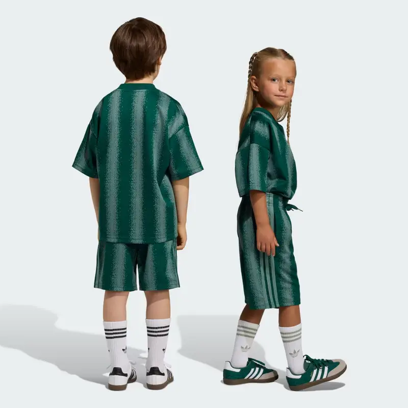 SET DI T-shirt Oversized Short ADIDAS MINECRAFT Collegiate Green miniatura 2