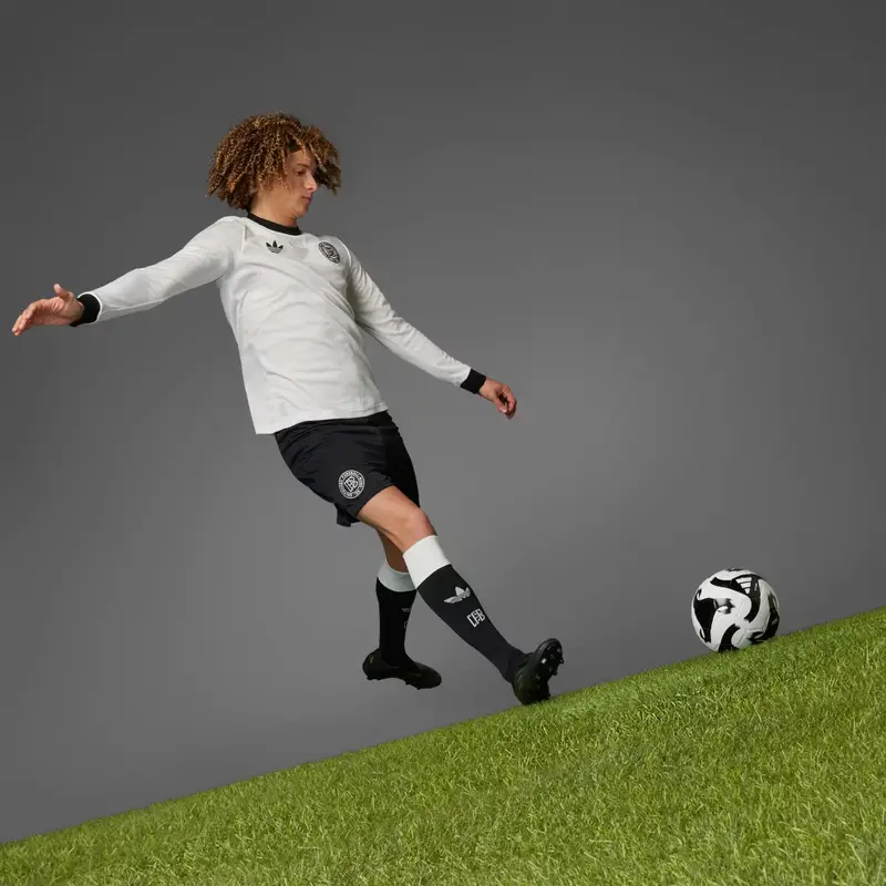 Short Anniversary Germany Black miniatura 3