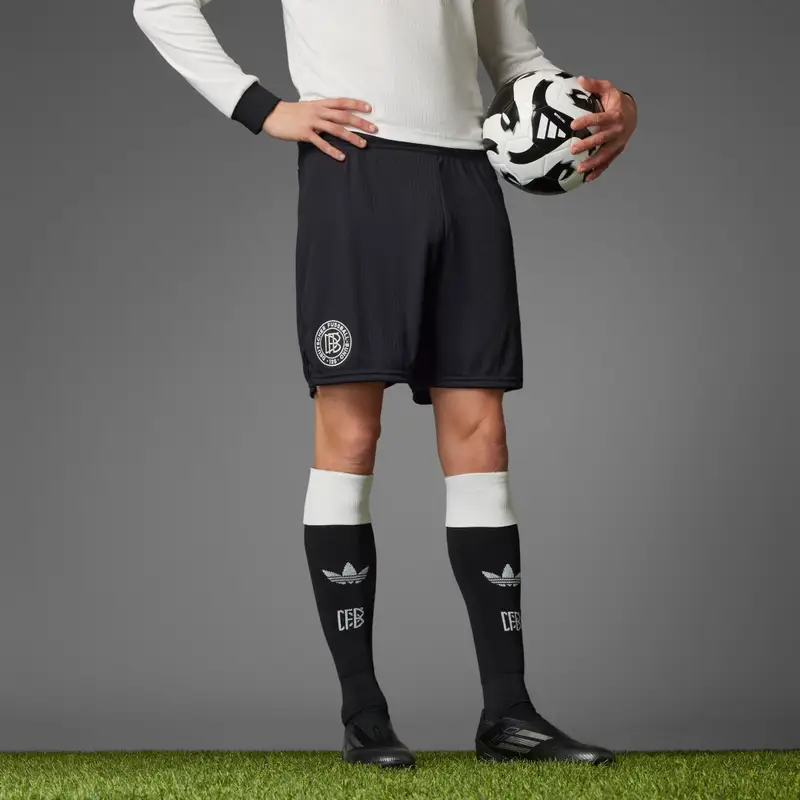 Short Anniversary Germany Black