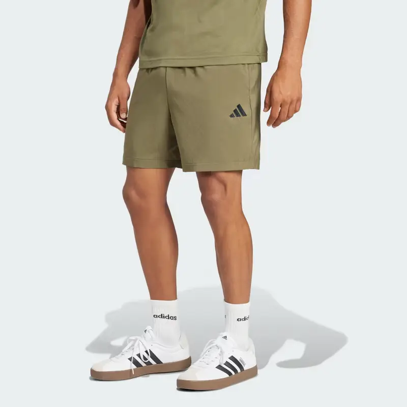 Short Essentials Small Logo Chelsea Olive Strata