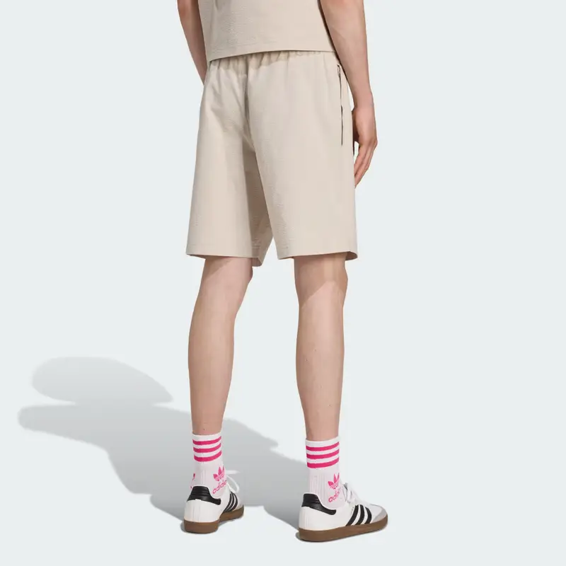 Short Mercedes - AMG Petronas Formula One Team Summer Beige miniatura 2