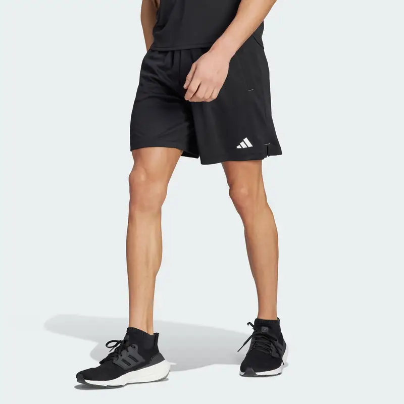 Short Train Essentials Seasonal Camo | Adidas Nero